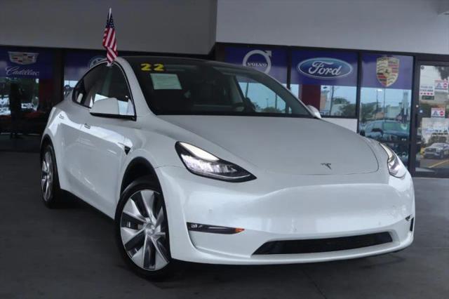 2022 Tesla Model Y Long Range Dual Motor All-Wheel Drive