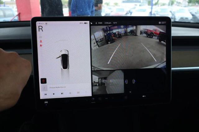 2022 Tesla Model Y Long Range Dual Motor All-Wheel Drive