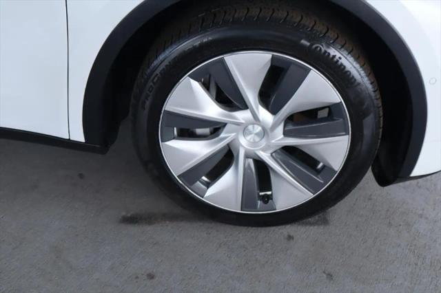 2022 Tesla Model Y Long Range Dual Motor All-Wheel Drive