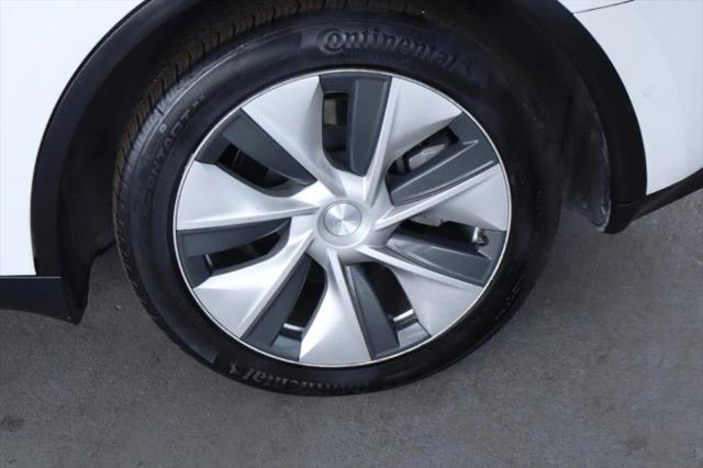 2022 Tesla Model Y Long Range Dual Motor All-Wheel Drive