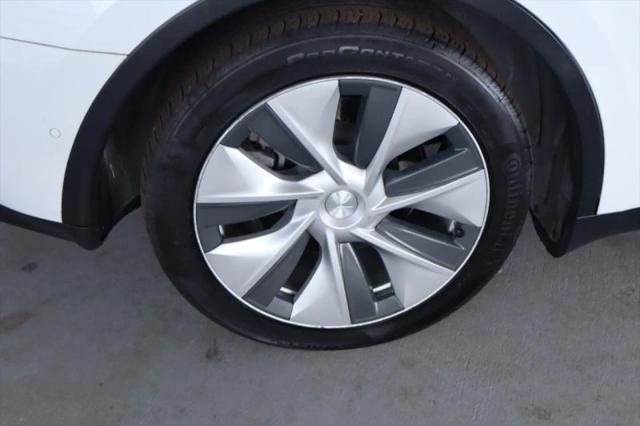 2022 Tesla Model Y Long Range Dual Motor All-Wheel Drive