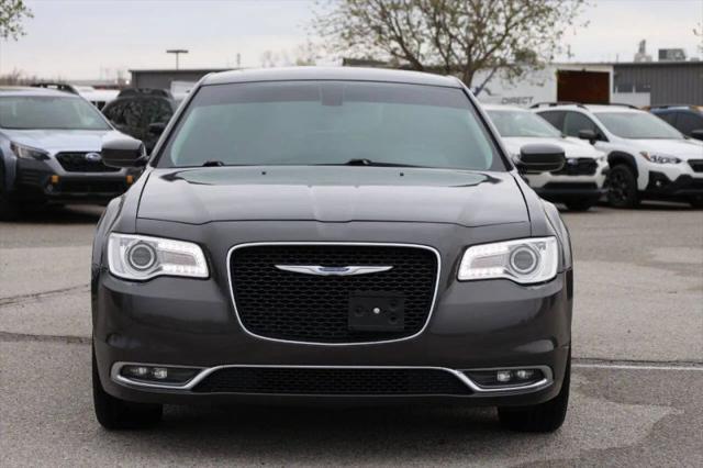 2017 Chrysler 300 Limited AWD