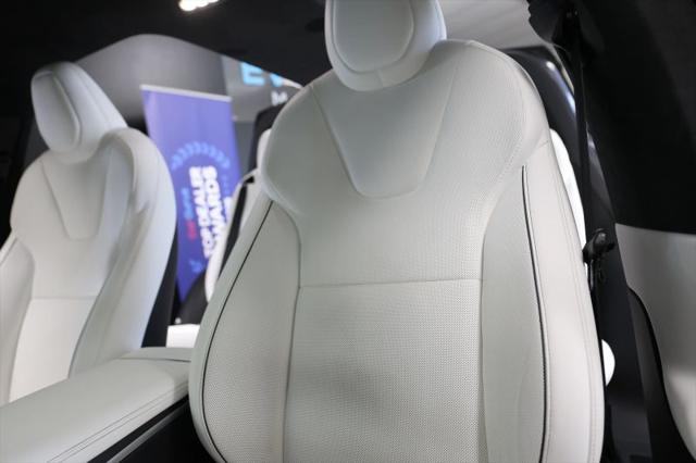 2022 Tesla Model X Plaid Tri Motor All-Wheel Drive