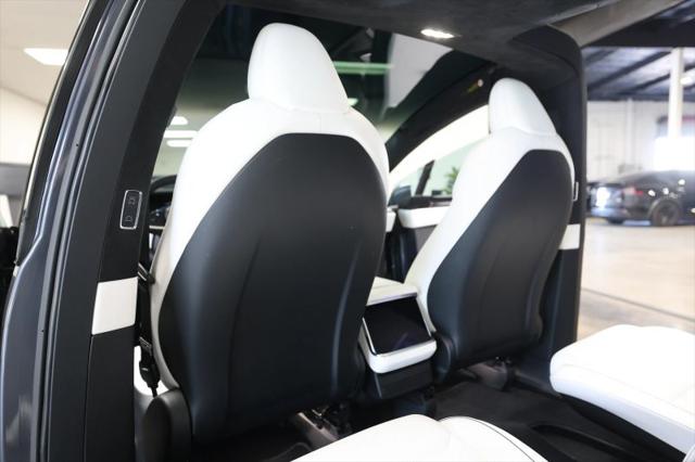 2022 Tesla Model X Plaid Tri Motor All-Wheel Drive