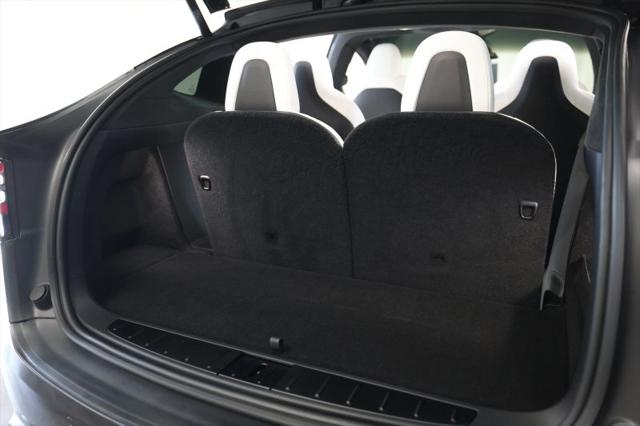 2022 Tesla Model X Plaid Tri Motor All-Wheel Drive