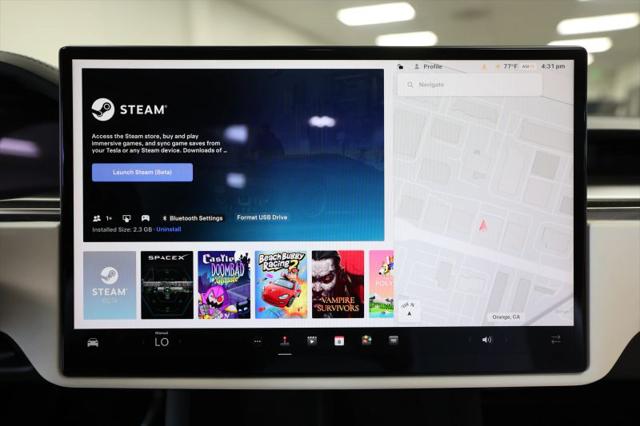 2022 Tesla Model X Plaid Tri Motor All-Wheel Drive