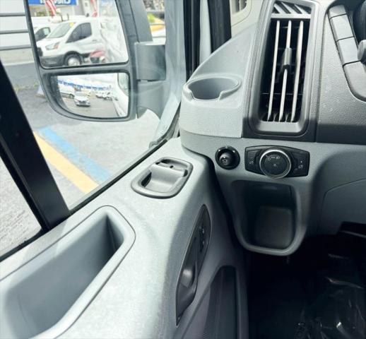 2018 Ford Transit w/60/40 Side Door w/LWB
