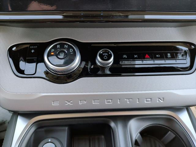 2026 Ford Expedition Max Active MAX