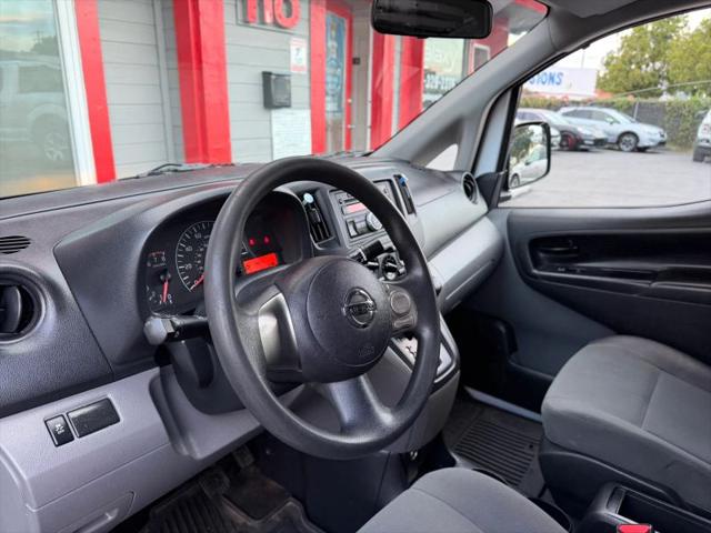 2017 Nissan NV200 S