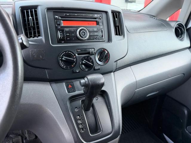 2017 Nissan NV200 S