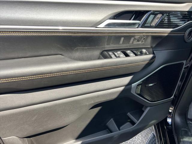 2026 Jeep Grand Wagoneer L 4x4