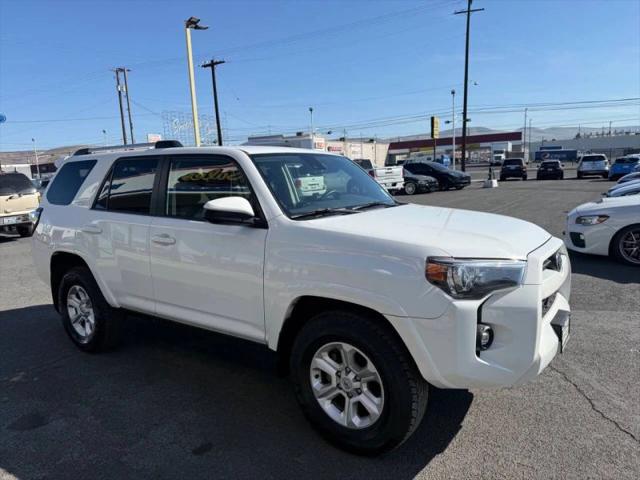 2024 Toyota 4Runner SR5