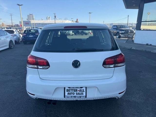 2012 Volkswagen Golf 2.5L 4-Door