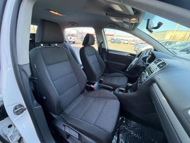 2012 Volkswagen Golf 2.5L 4-Door