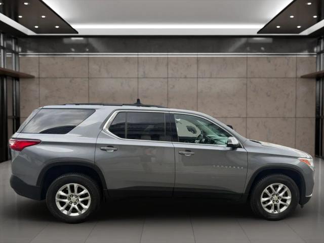 2020 Chevrolet Traverse AWD LT Cloth