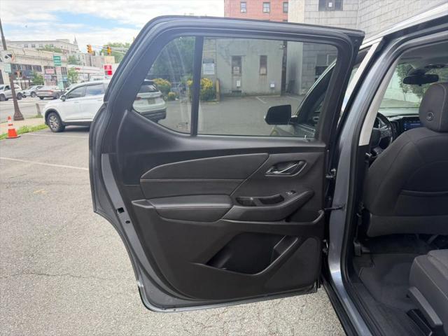 2020 Chevrolet Traverse AWD LT Cloth