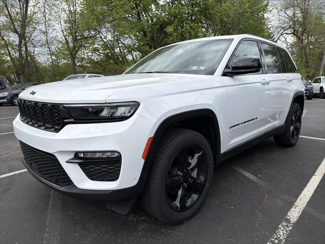 2023 Jeep Grand Cherokee Limited 4x4 2023 Jeep Grand Cherokee Limited 4x4