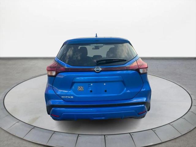 2024 Nissan Kicks S Xtronic CVT