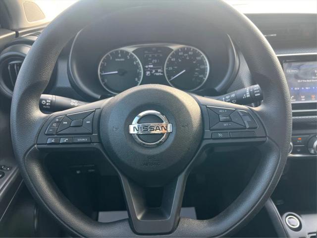 2024 Nissan Kicks S Xtronic CVT