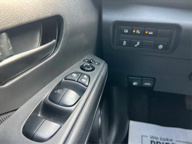 2024 Nissan Kicks S Xtronic CVT