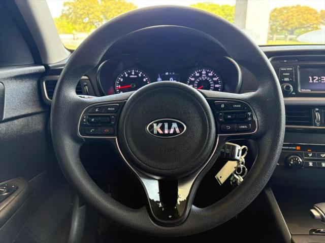 2017 Kia Optima LX