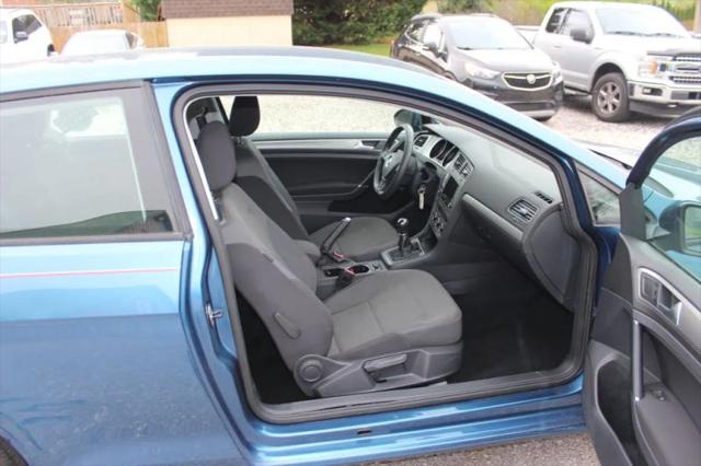 2015 Volkswagen Golf Launch Edition 2-Door