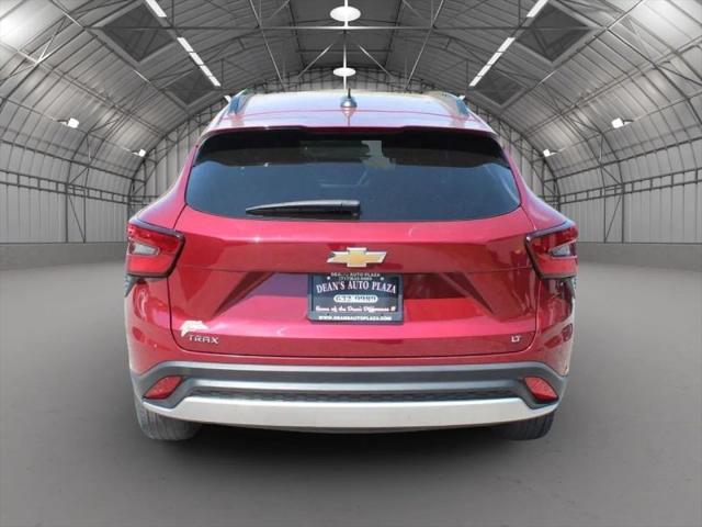 2024 Chevrolet Trax FWD LT