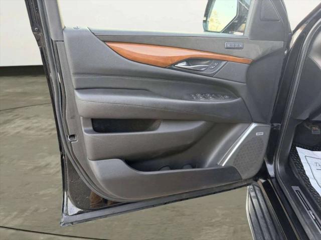 2019 Cadillac Escalade ESV Luxury