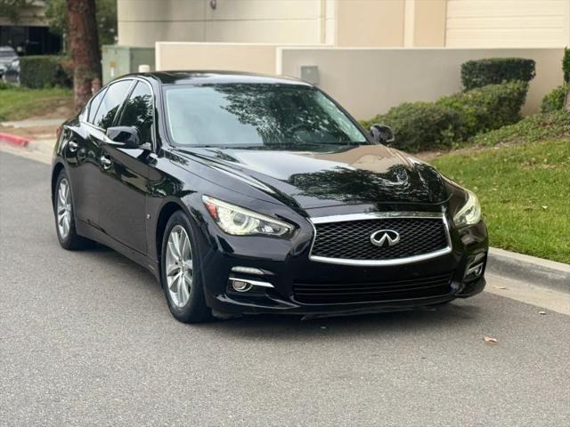 2015 INFINITI Q50 Premium