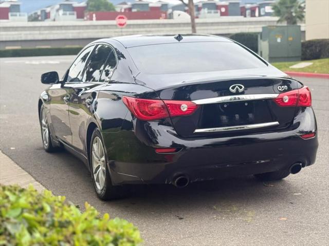 2015 INFINITI Q50 Premium