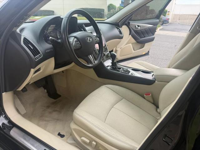 2015 INFINITI Q50 Premium