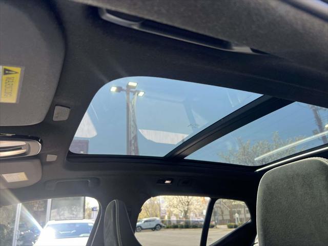 2023 Volvo XC40 B5 Plus Dark Theme
