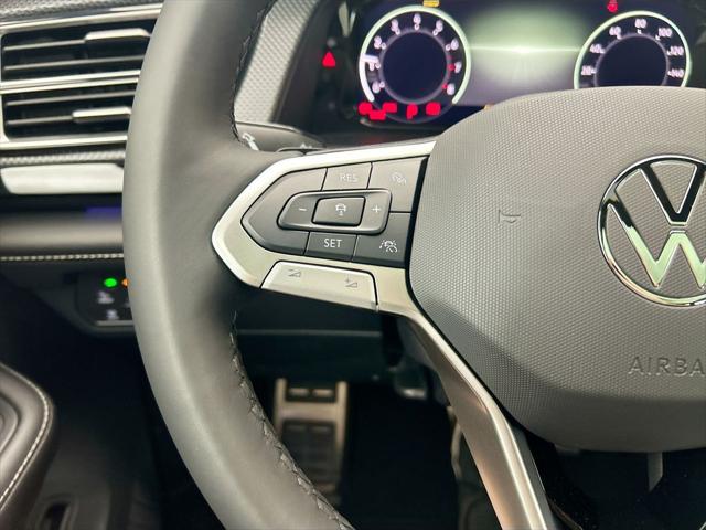 2026 Volkswagen Atlas Cross Sport SEL Premium R-Line