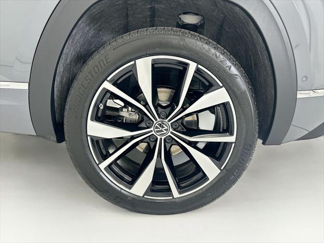 2026 Volkswagen Atlas Cross Sport SEL Premium R-Line