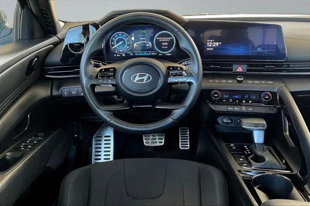 2025 Hyundai Elantra Hybrid SEL Sport