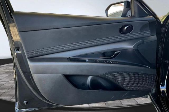 2025 Hyundai Elantra Hybrid SEL Sport
