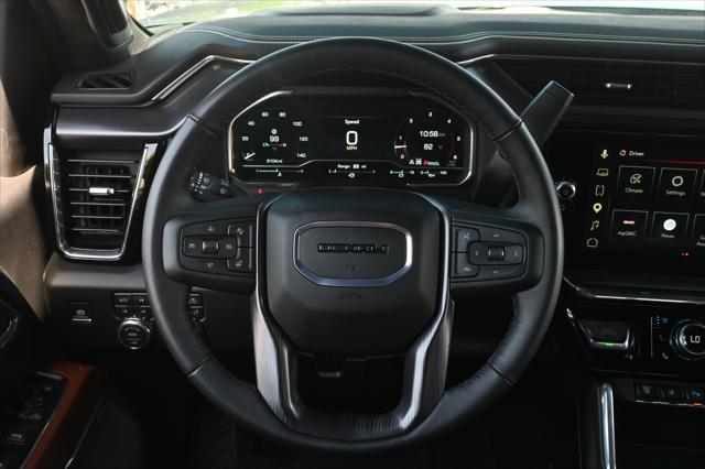 2025 GMC Sierra 2500HD 4WD Crew Cab Standard Bed Denali Ultimate