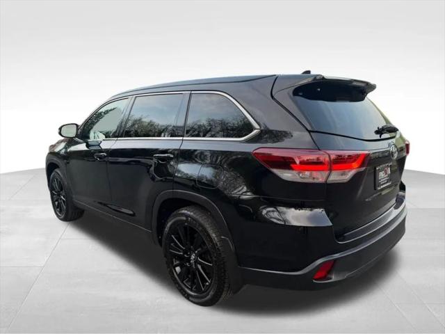 2019 Toyota Highlander SE