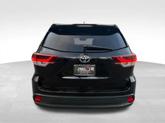 2019 Toyota Highlander SE