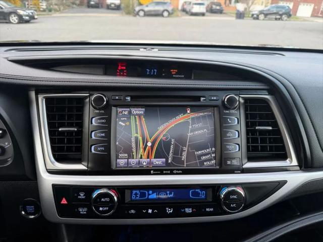 2019 Toyota Highlander SE