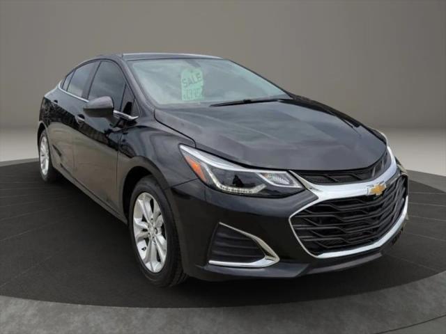 2019 Chevrolet Cruze LT for sale in Redford, MI