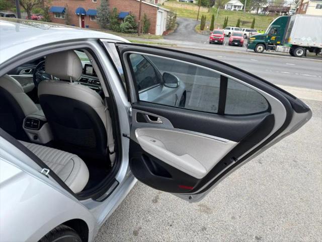 2019 Genesis G70 3.3T Advanced