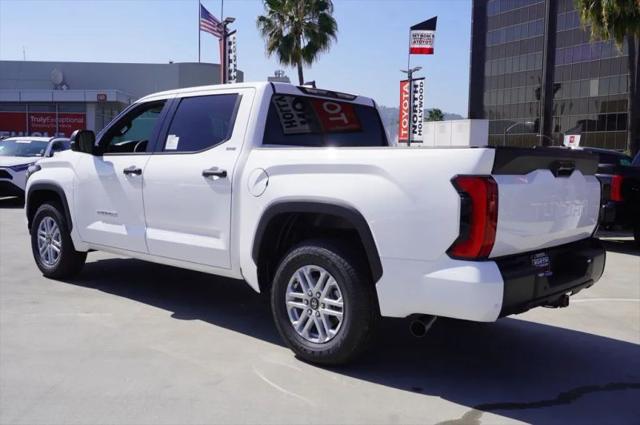 2026 Toyota Tundra SR5 CrewMax 5.5' Bed