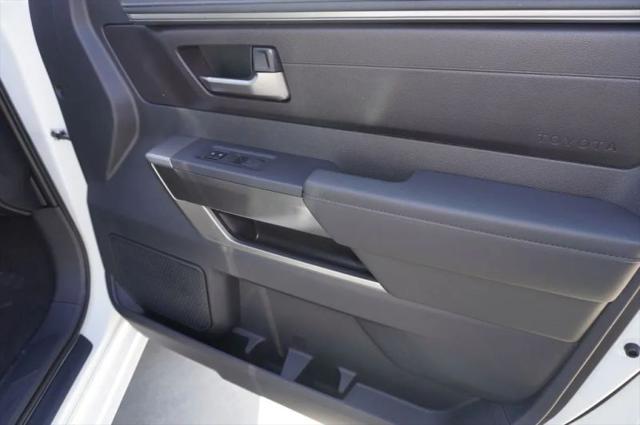 2026 Toyota Tundra SR5 CrewMax 5.5' Bed
