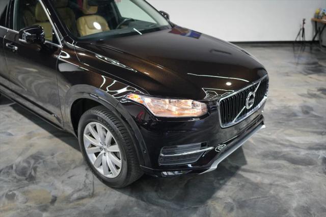 2016 Volvo XC90 T6 Momentum