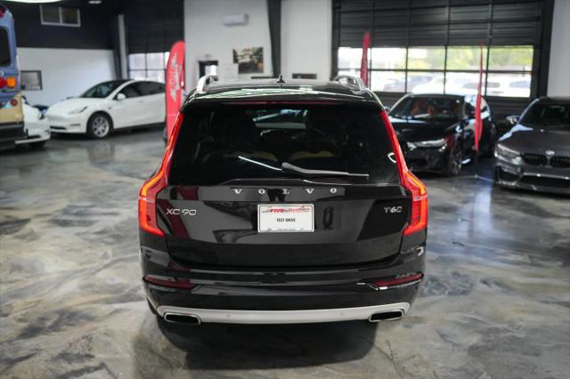 2016 Volvo XC90 T6 Momentum