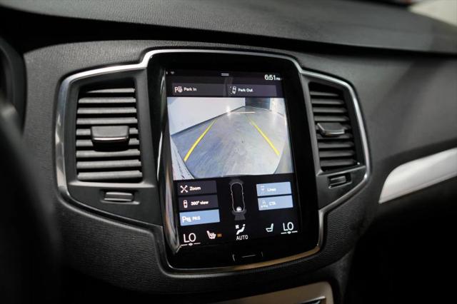 2016 Volvo XC90 T6 Momentum