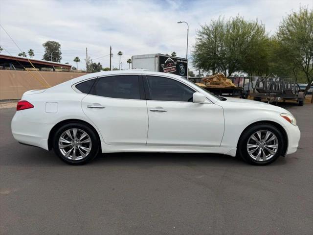 2012 INFINITI M56 M56