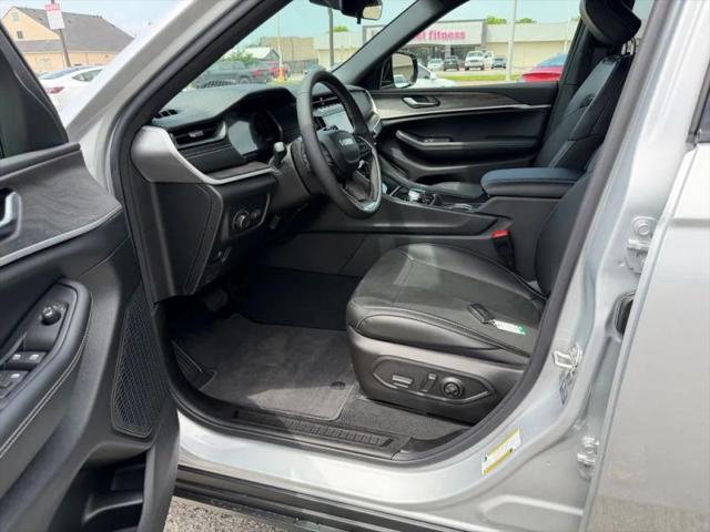 2026 Jeep Grand Cherokee L Altitude 4x4