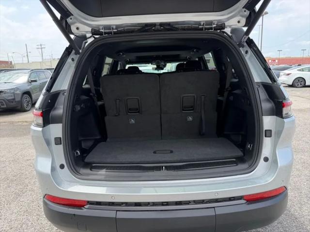 2026 Jeep Grand Cherokee L Altitude 4x4